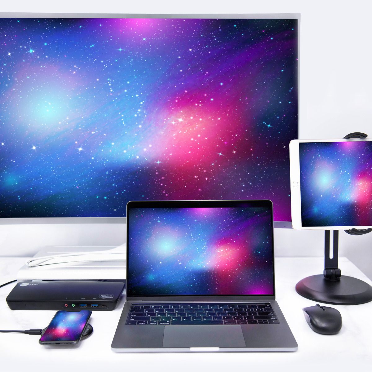 USB-C Triple 4K Video Docking Station with 100W Power Delivery